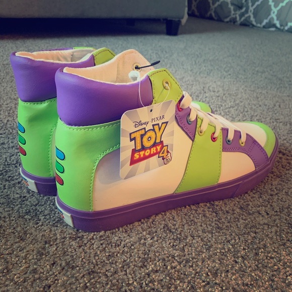 gucci buzz lightyear shoes
